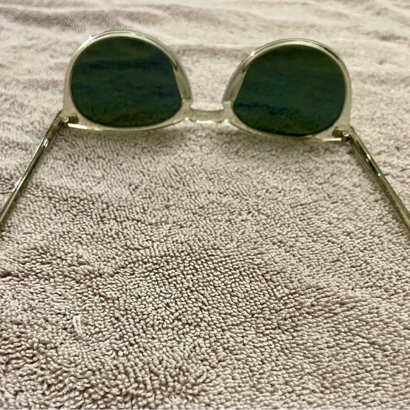 Oliver People’s O’Malley Sunglasses - Picture 5 of 13